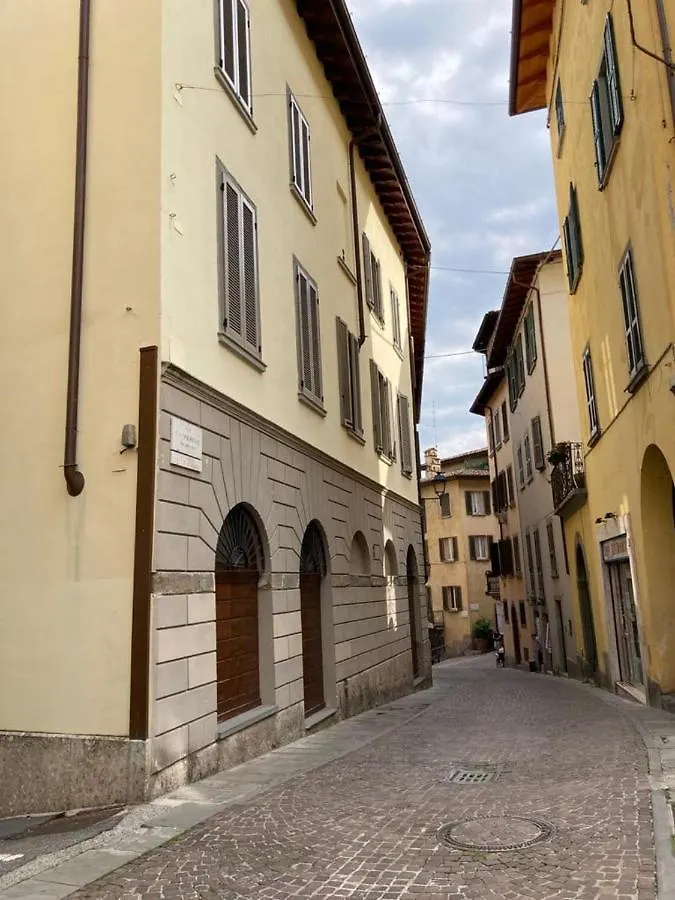 Casa Anna Lägenhet Lovere