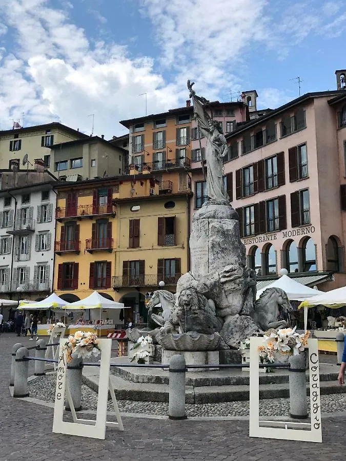 Appartamento Casa Anna Lovere 0*,